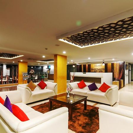 Icon Suites By Bhagini Бангалор Екстериор снимка